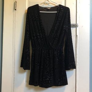 Black bell sleeve velvet romper | Ecote
